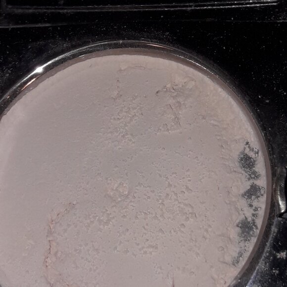 30s 40s Yardley of London Mirror Finish Gold Lilies Loose Powder Compact & Pouch - Picture 9 of 11